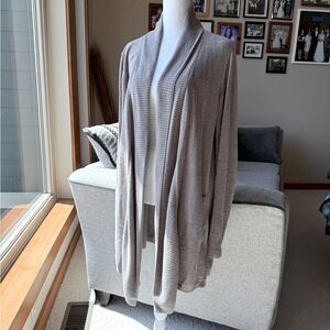 Barefoot Dreams Medium Ultra Lite Shawl Collar Cardigan Sweater.